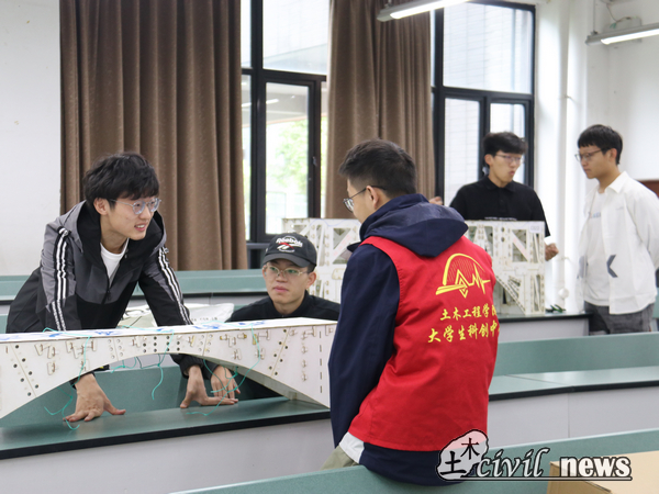 1652696055405069506.jpg 3.jpg