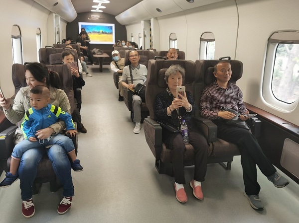 1621298370550058412.jpg 02.jpg